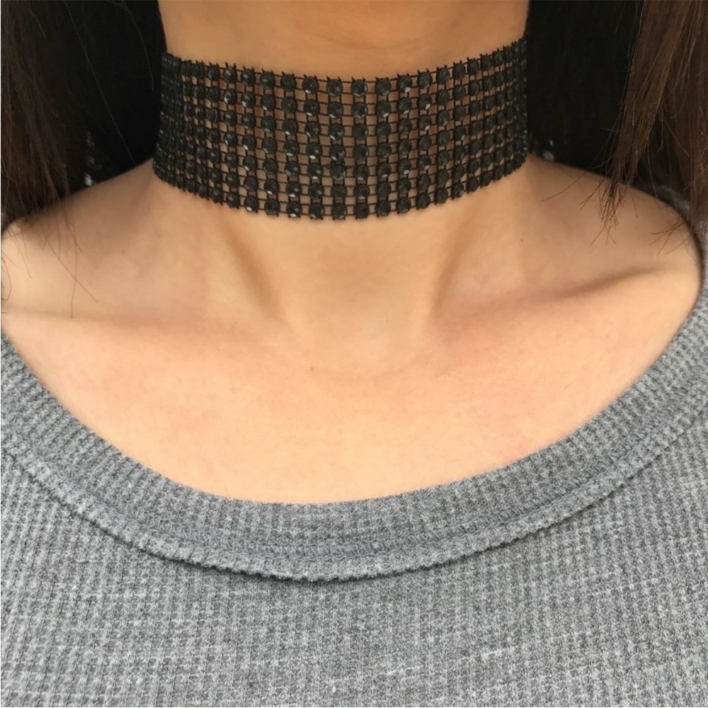 rhinestone choker necklace.black